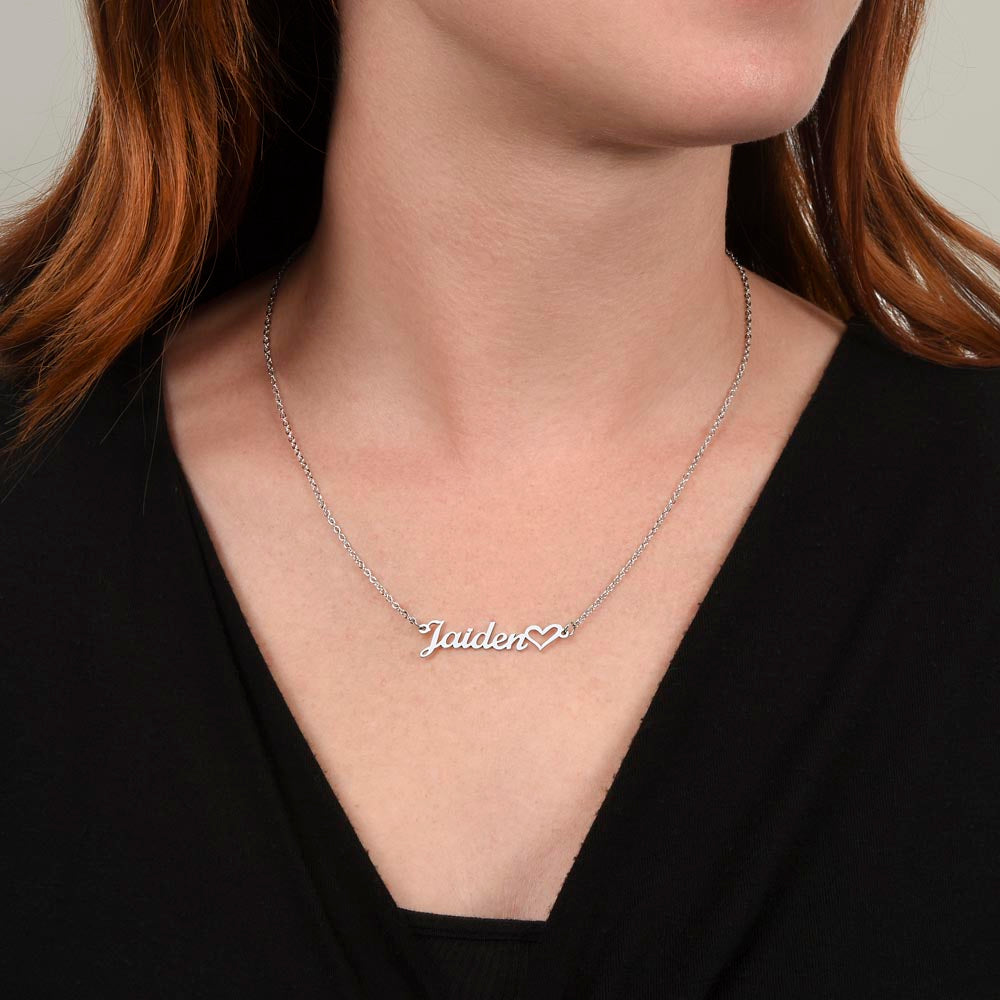 Collar Personalizado con Nombre en Forma de Corazón